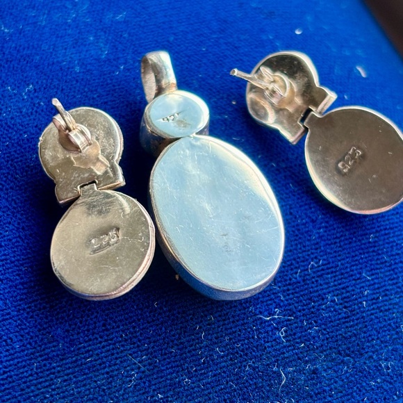 925 Silver & Moonstone earrings and pendant - Picture 8 of 10